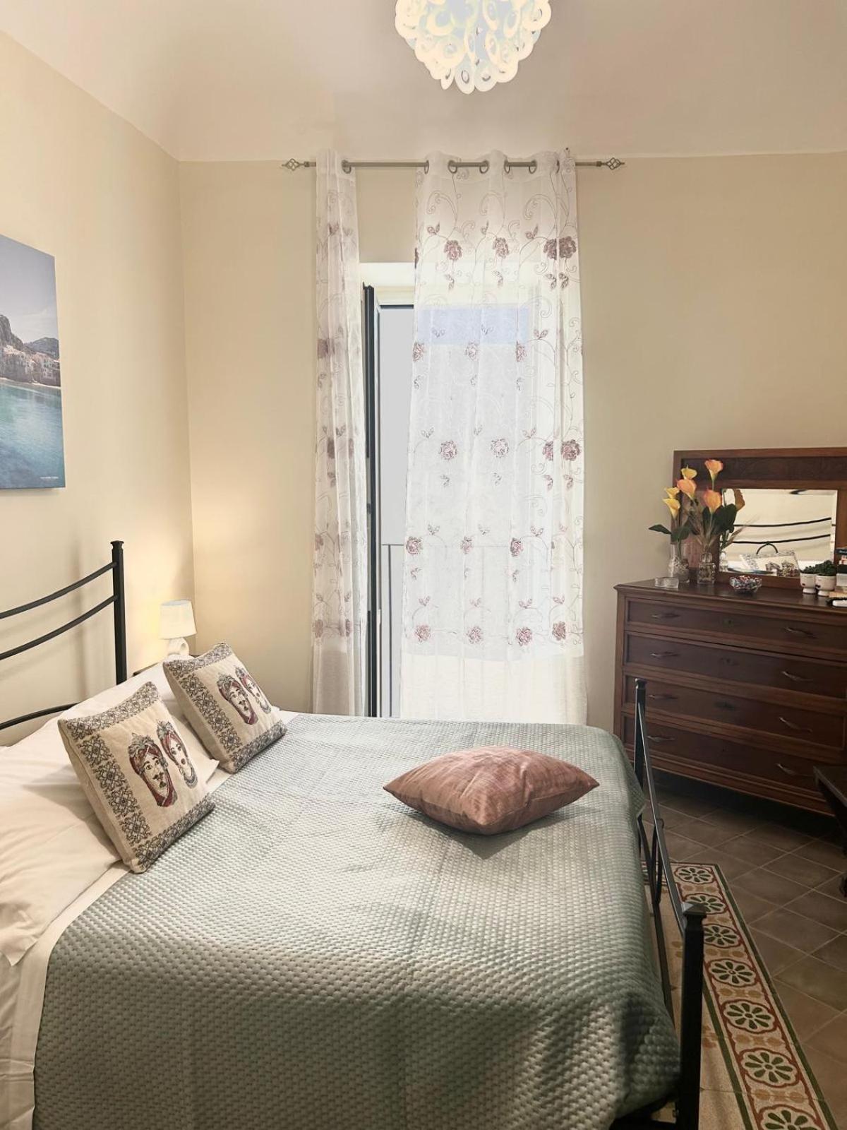 Sicilian Dream Apartments 체팔루 외부 사진