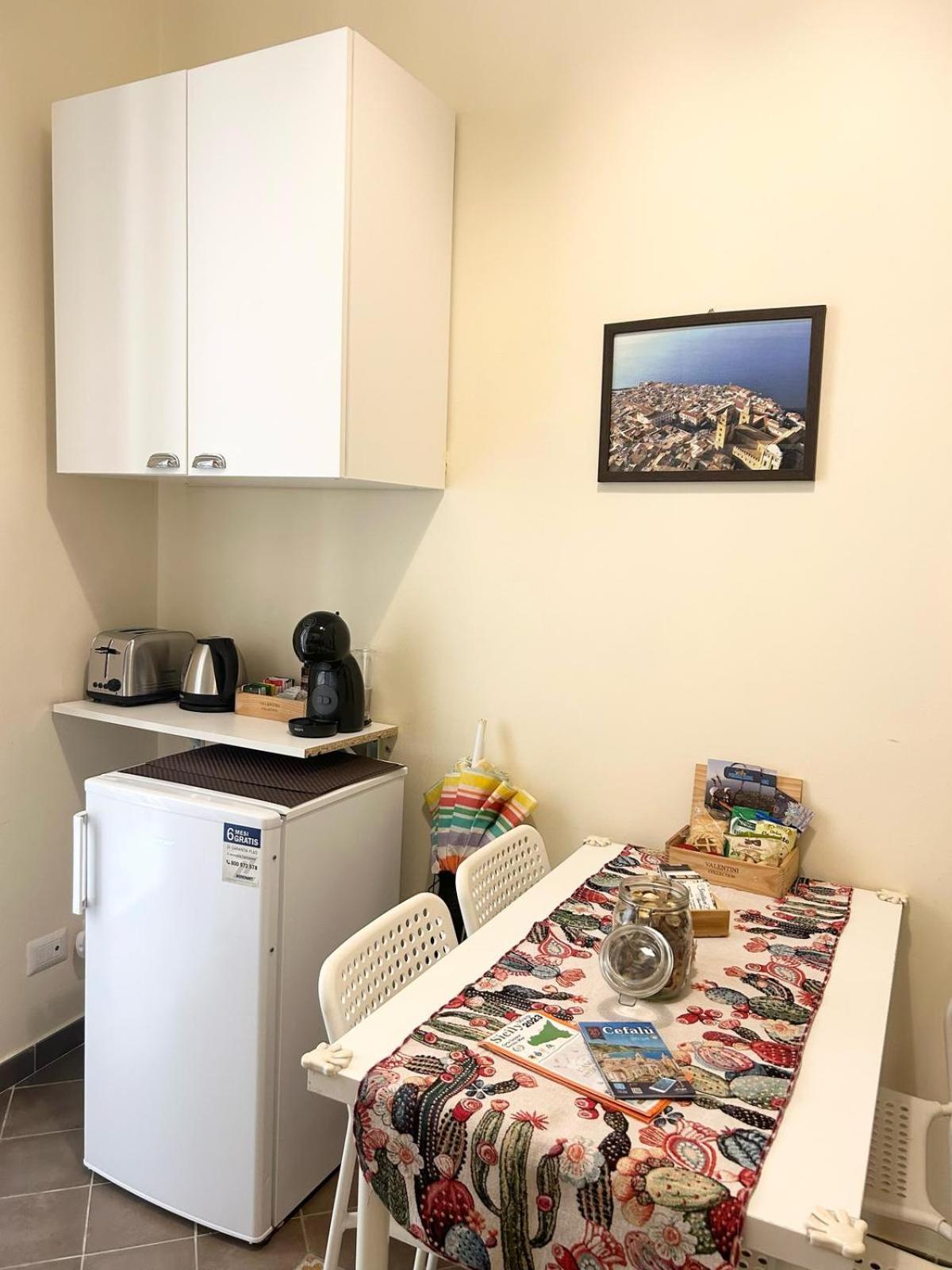 Sicilian Dream Apartments 체팔루 외부 사진