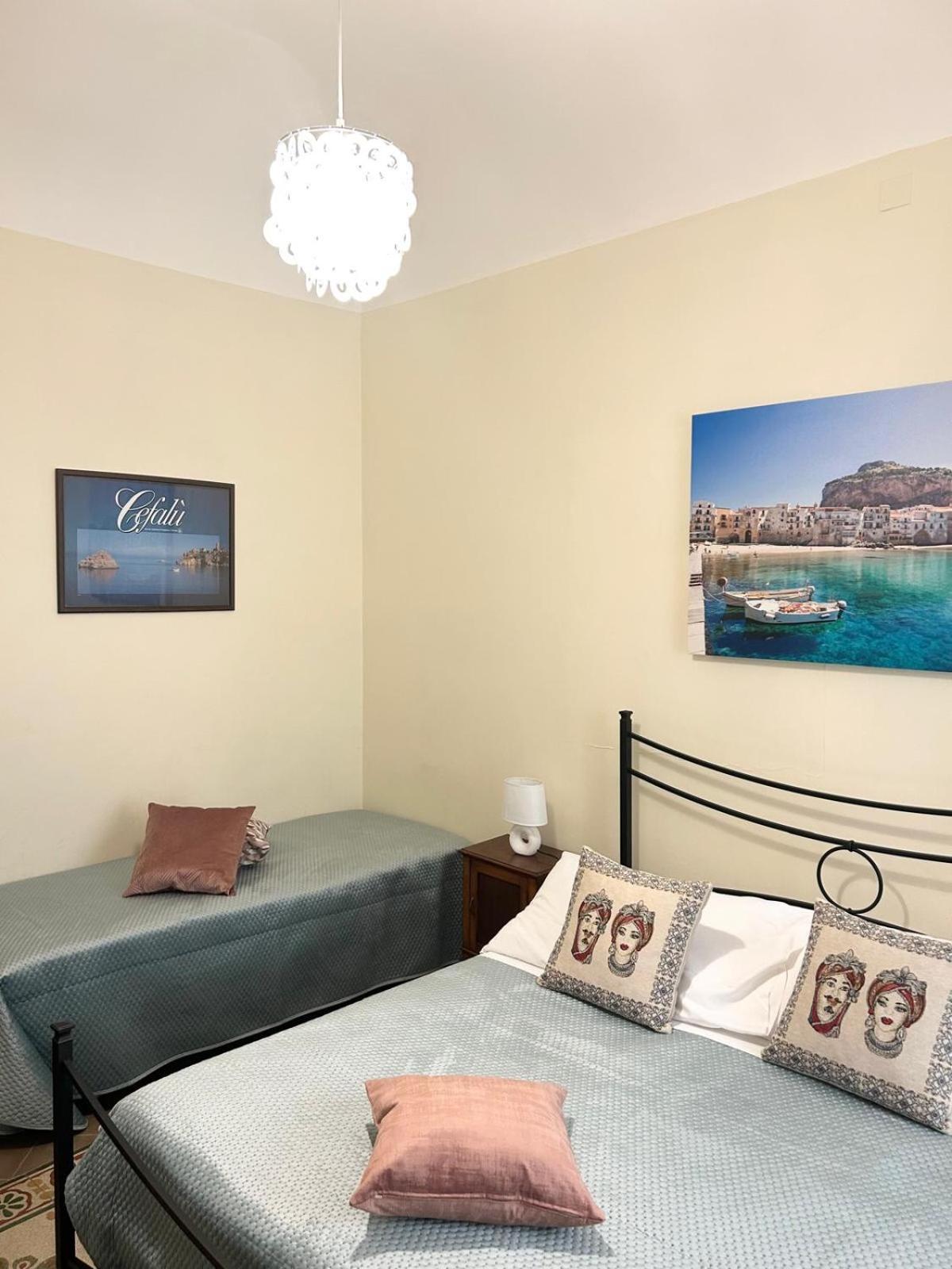 Sicilian Dream Apartments 체팔루 외부 사진