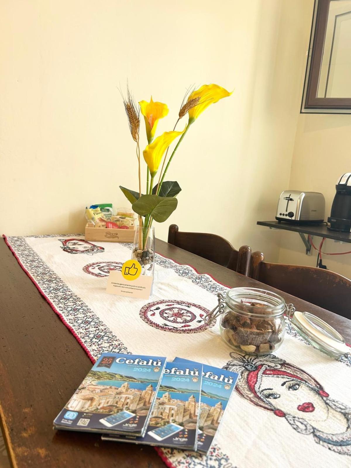 Sicilian Dream Apartments 체팔루 외부 사진