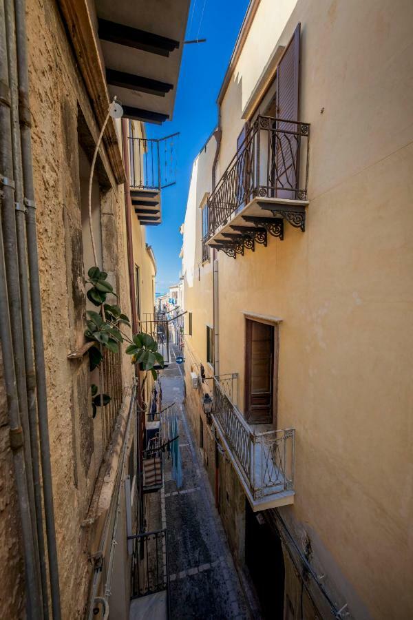 Sicilian Dream Apartments 체팔루 외부 사진